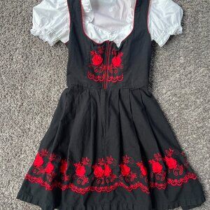 Vintage Dirndl / Oktoberfest / Bavarian Dress size 36